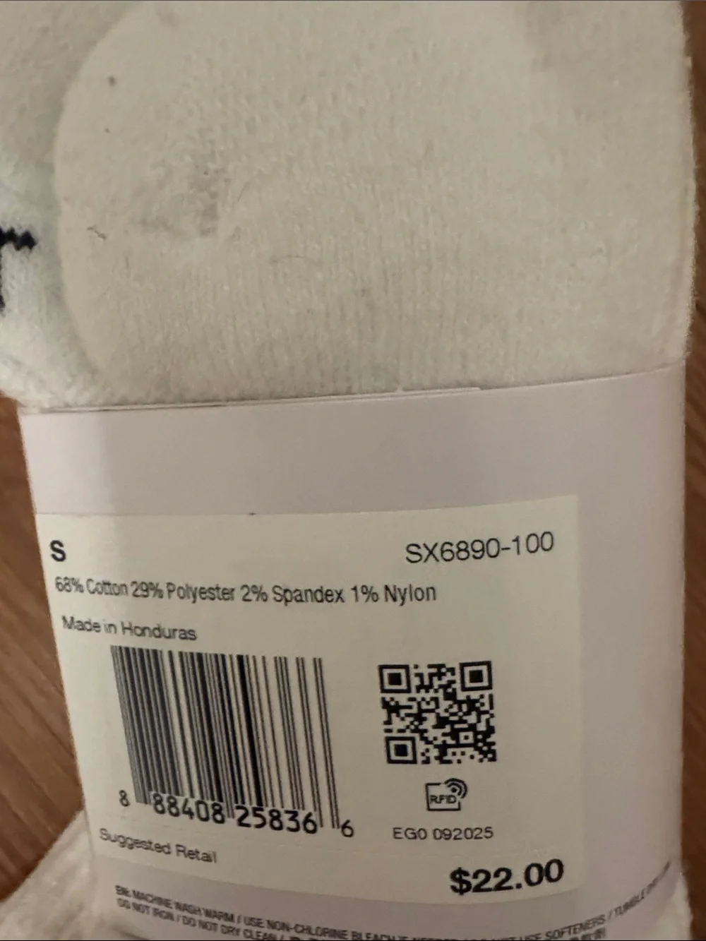 Nike White Low-Cut Everyday Socks with Black Swoosh - 3 Pack